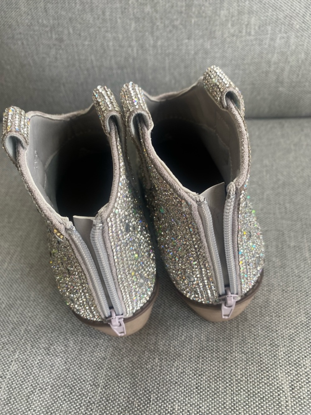 Pierre Dumas "Wilder-26" rhinestone embellished ankle booties 6 1/2 NEW NO BOX - Picture 9 of 11